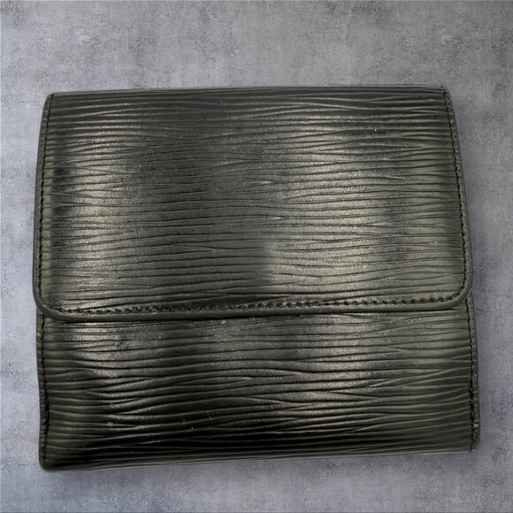 Louis Vuitton Black Epi Leather Elise Wallet - Picture 3 of 7